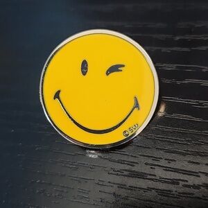 Winking Smiley Face Enamel Pin - Yellow
